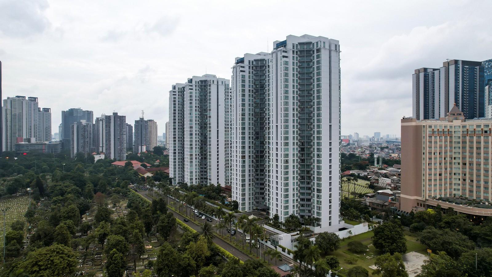 Singapore's Hidden Gems Boost Health: East Coast Park, Community Gyms