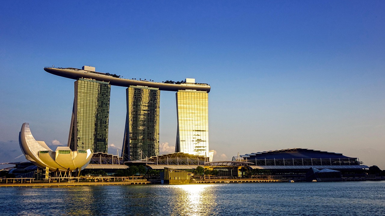 Singapore's Cultural Identity Emerges Through Light Shows, Exhibitions and Nightlife Venues