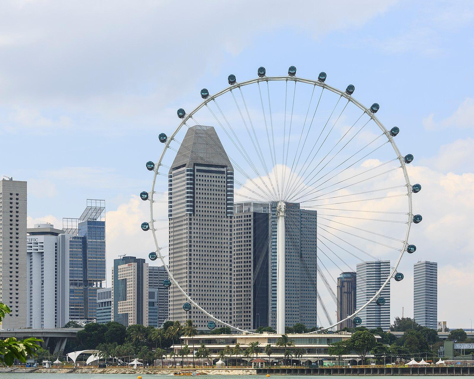 Singapore Singapore Flyer Ferris wheel 01